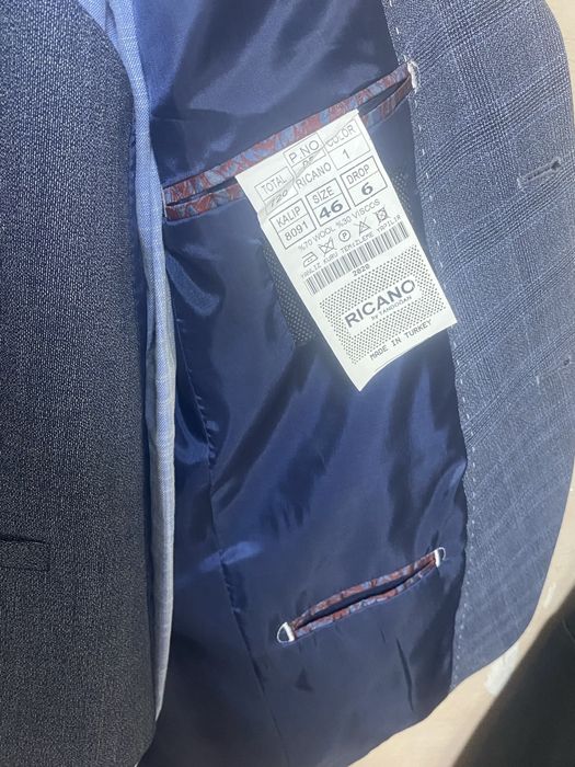 Продам кастюм новый 46 размер