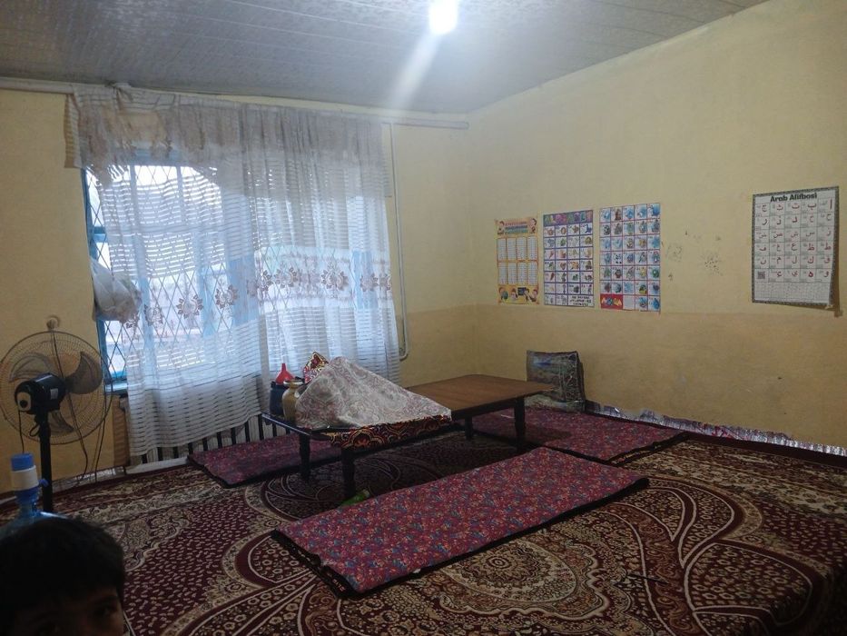 Урта чирчик Корасувда срочно ховли уй сотилади