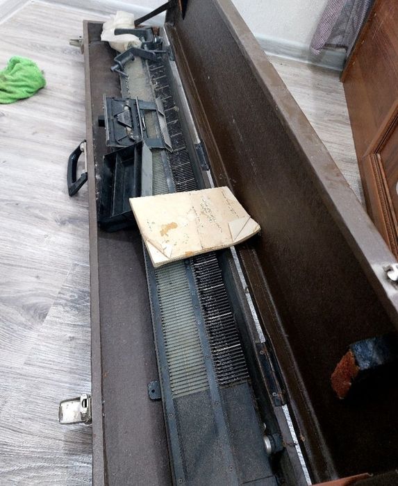 Продажа вязальной машинки Neva-2