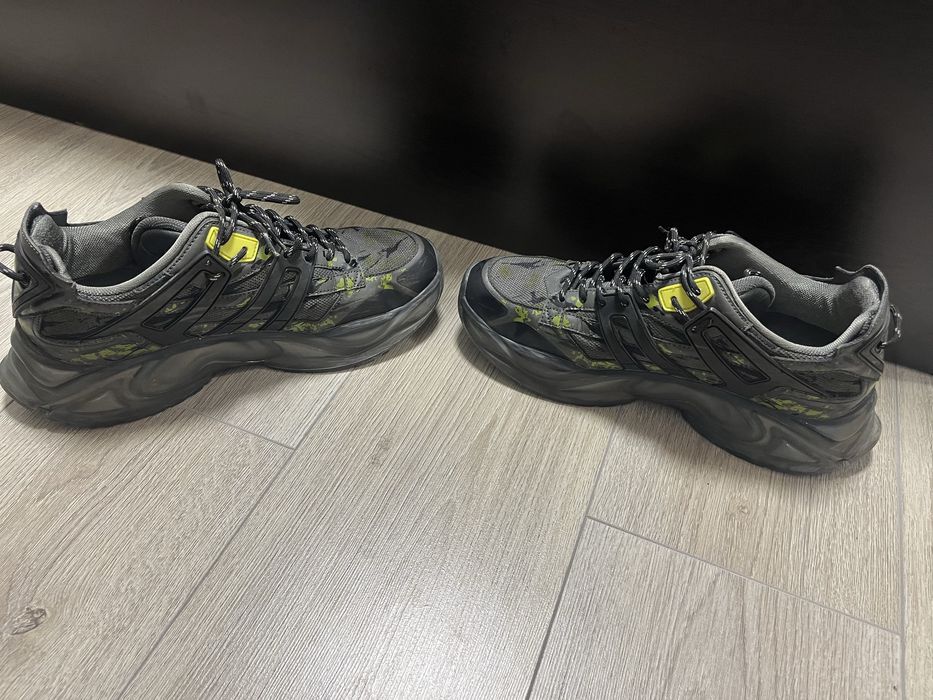 Обувки GUESS 42 номер