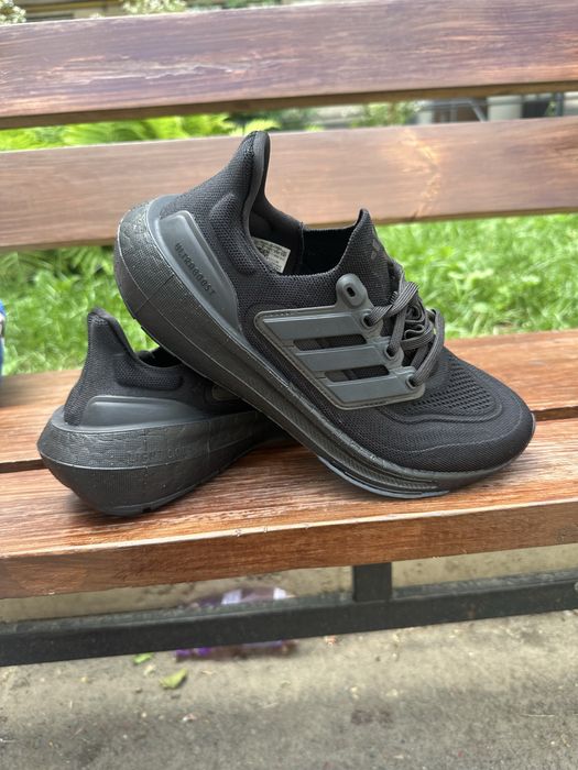 Кроссовки adidas ultraboost 38р