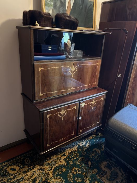 Раритетная мебель