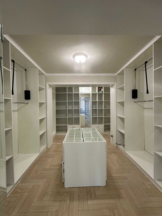 Сдается 8-ми комнатная квартира