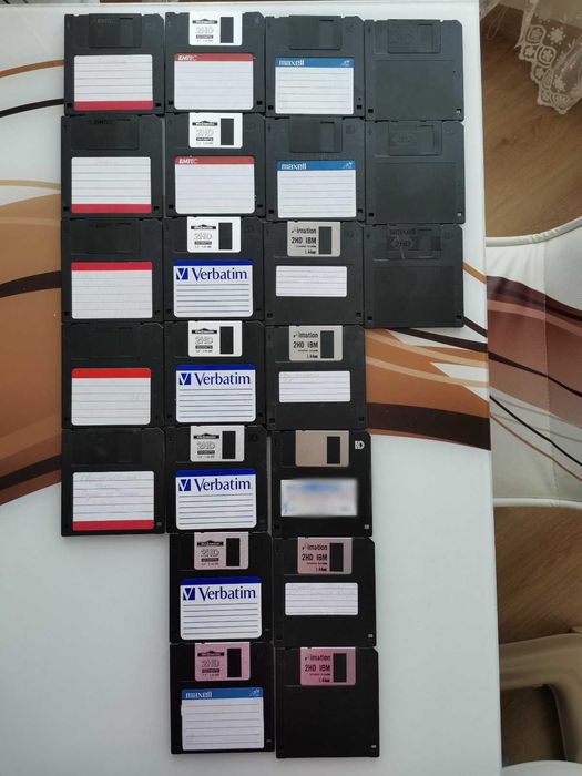 Продавам дискети