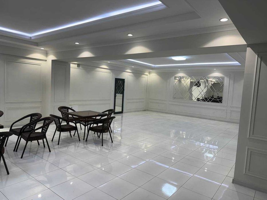 Сергели 3а. Продам нежилой обьект 380к.м.  в цокольном этаже.