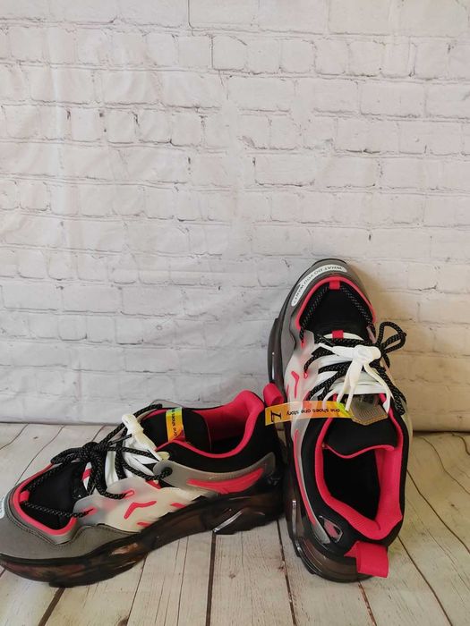 Мъжки спортни обувки - размер 46