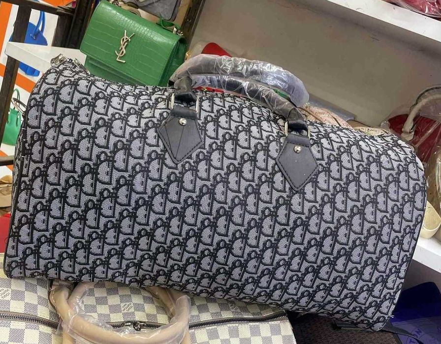 Спортни сакове Louis Vuitton, Prada нови модели