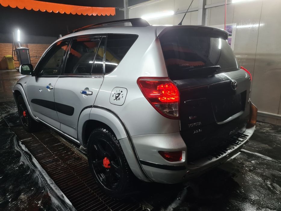 Dezmembrez Toyota Rav 4 2008 2.2 dcat 177