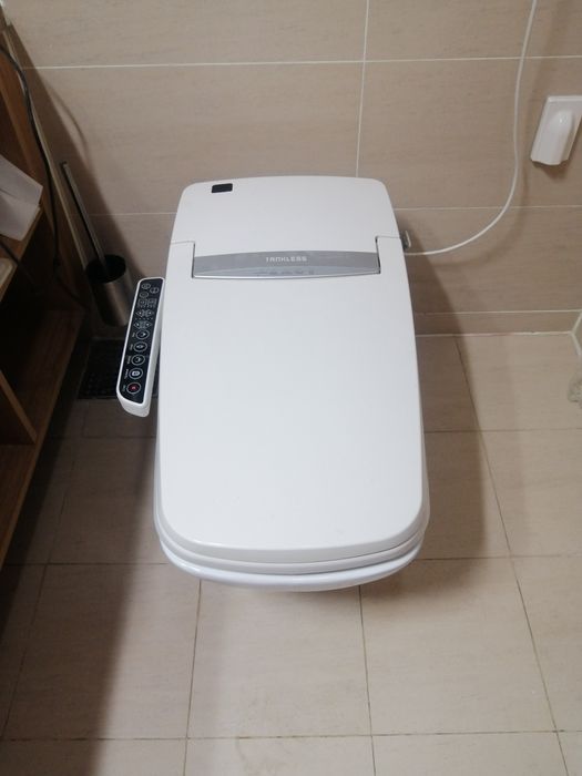 Продам унитаз корейского производства