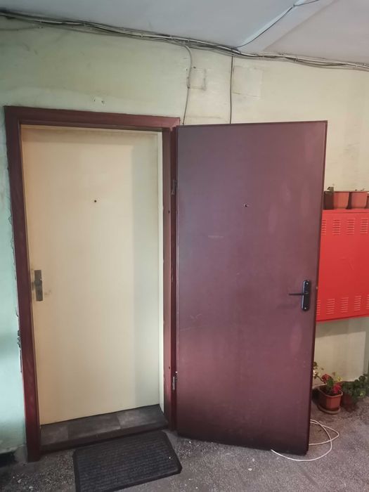 Масивна метална врата за монтаж върху дървена каса – 195.5/81.5 см