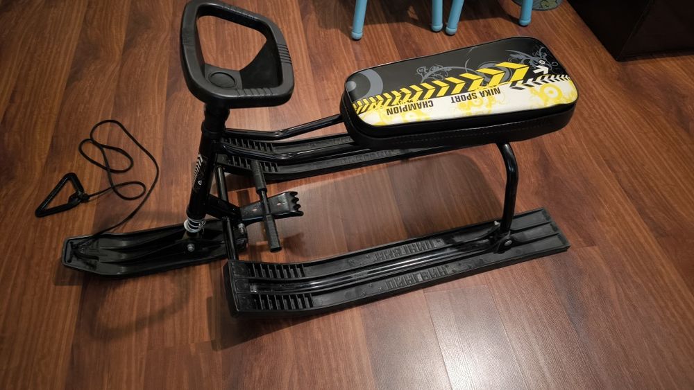 Детские санки продам .