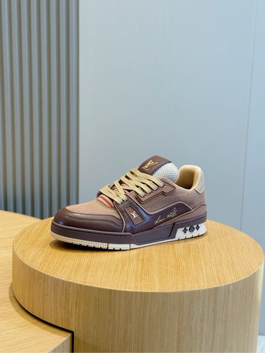 Adidasi Louis Vuitton , calitate premium , pe comanda , noi , 44