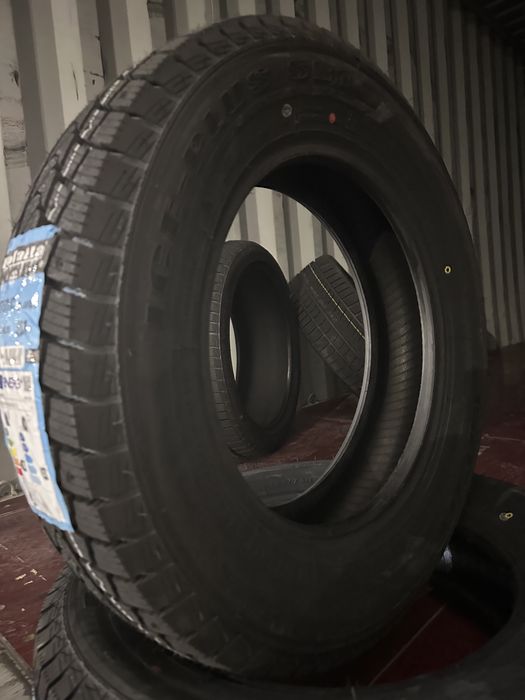 Нови Зимни Бусови Гуми Rotalla Ice-Plus 185/75R16C 104/102Q НОВ DOT