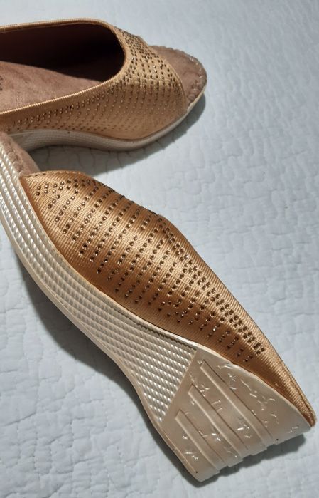 Saboți damă noi, nr.40 (merg 38)