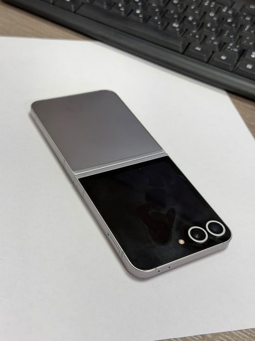 Samsung galaxy z flip 6