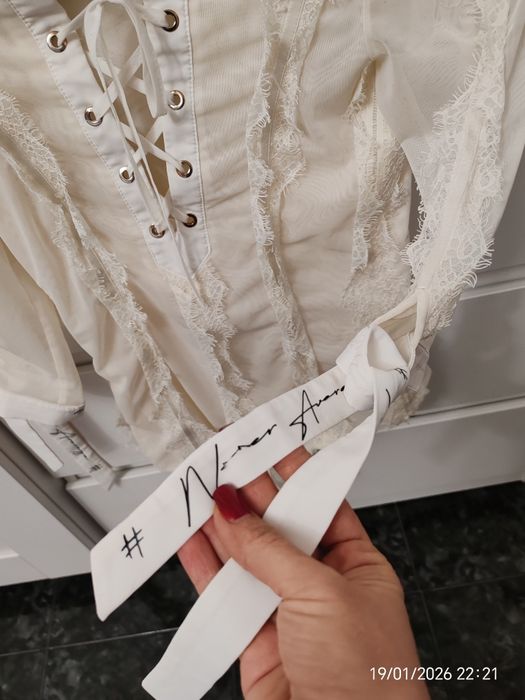 Боди Alessa в М размер