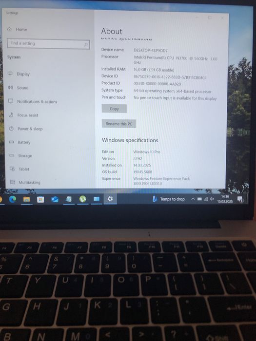 Vand laptop ultra slim achizitionat de pe aliexpress.