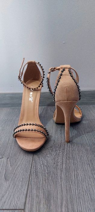 Обувки, нови и използвани