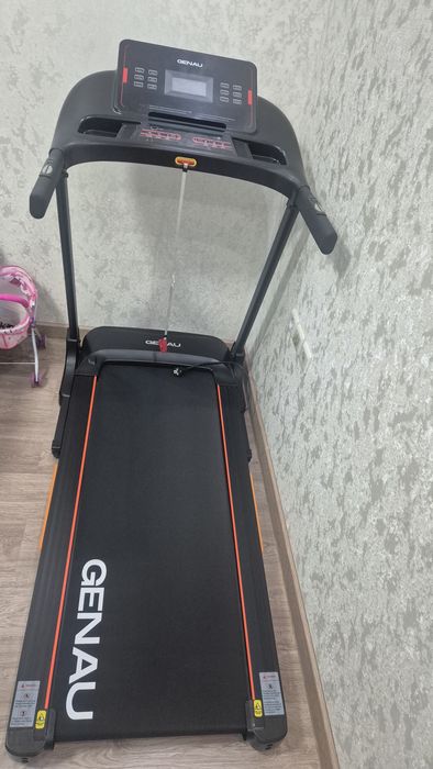 Беговая дорожка продаётся