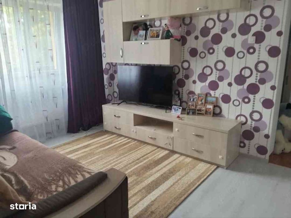 Apartament 3 Camere De Închiriat – Trivale, Complex