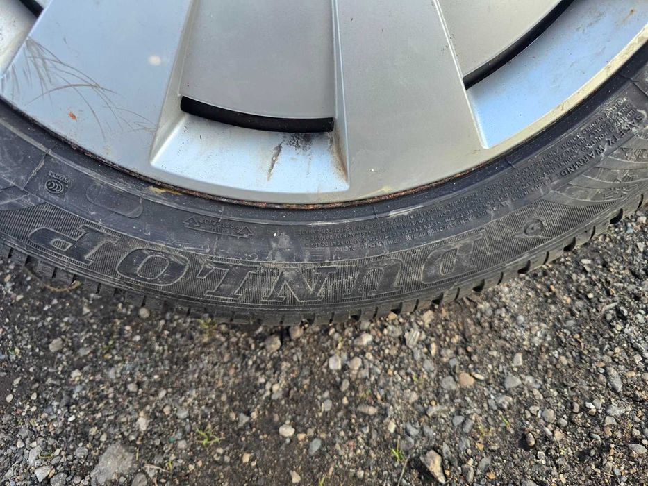 Метални джанти с хубави зимни гуми 16" за Audi A3 8P 2010g