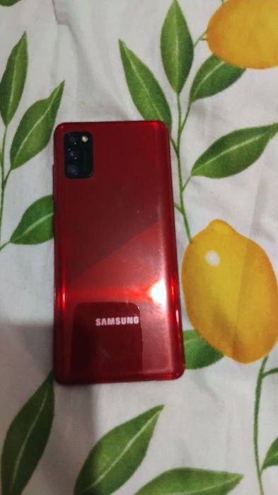 Samsung a41 sotiladi kelishtrb beramz