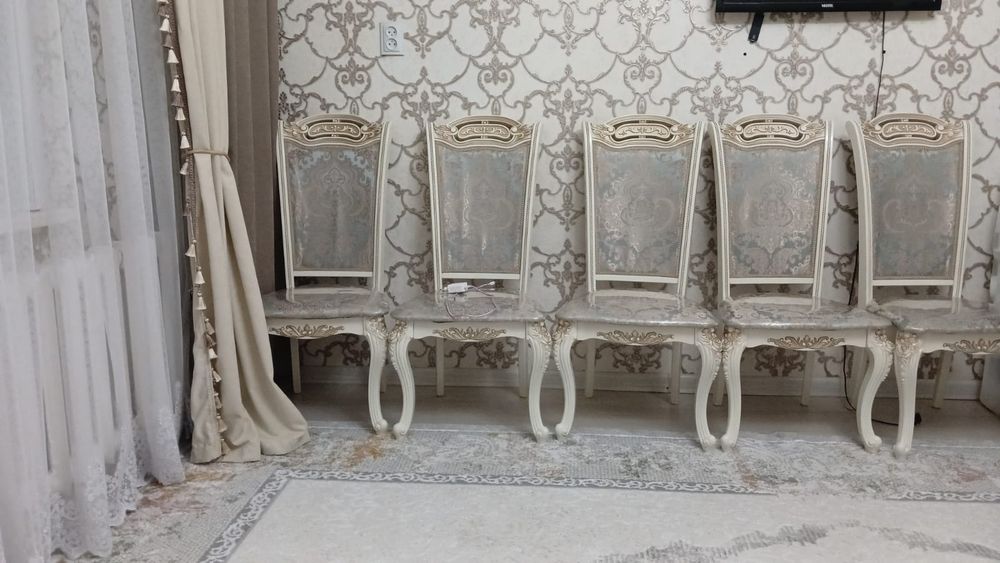 Продам стулья в хорошем состояний
