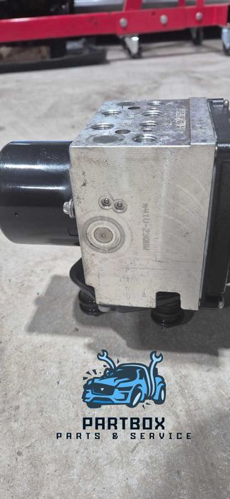 ABS-помпа VW Passat VI 2011 1.9 TDI 110 hp