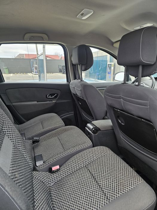 Renault Grand Scenic 1.5 DCI 7 locuri Euro 5