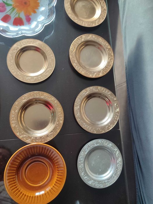 Комплект тъклени чинии