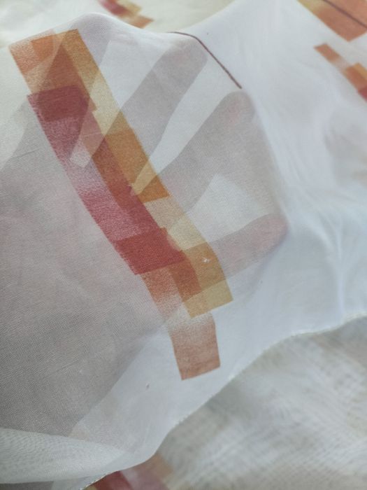 Продам тюли разные