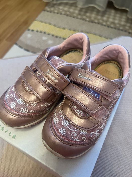 Adidasi Geox, marime 26