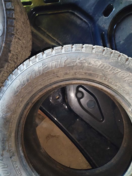 Зимнии шины cordiant 4 шт.