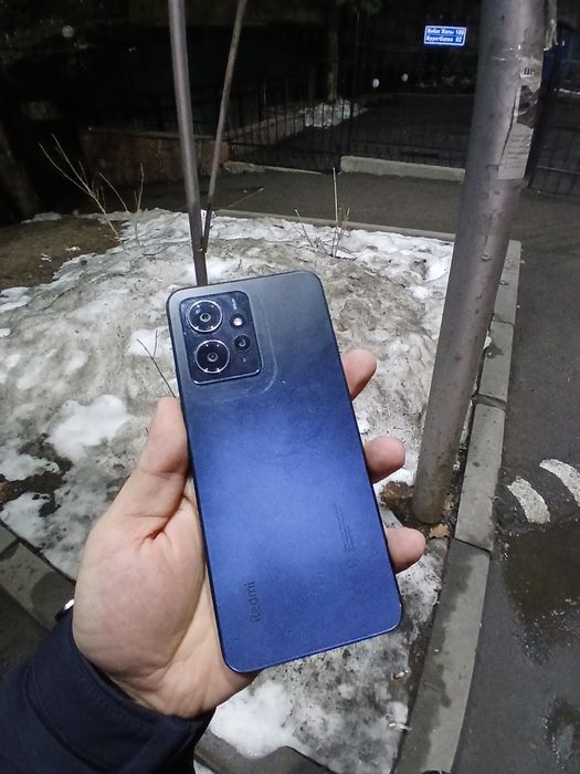 В продаже Redmi Note 12.