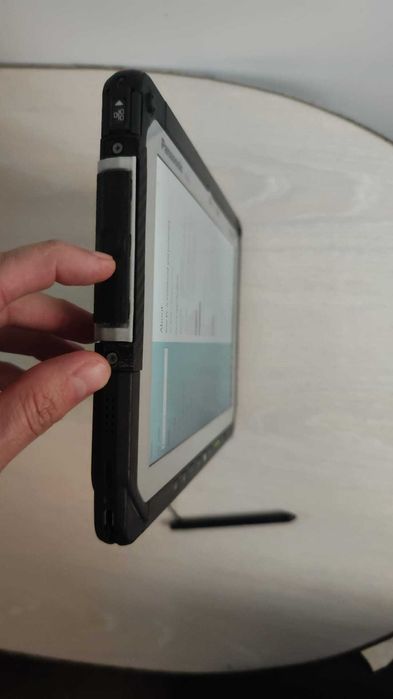 Tableta Panasonic Toughbook CF-20 8/256Gb TouchScreen, Antisoc, DUAL BOOT: Windows + Android, recomandata pentru utilizarea cu diagnozele auto,