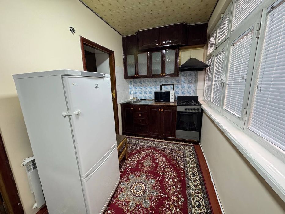 Продаётся 2х комнатная квартира переделан 3х на 2м этаже в 4х этажном