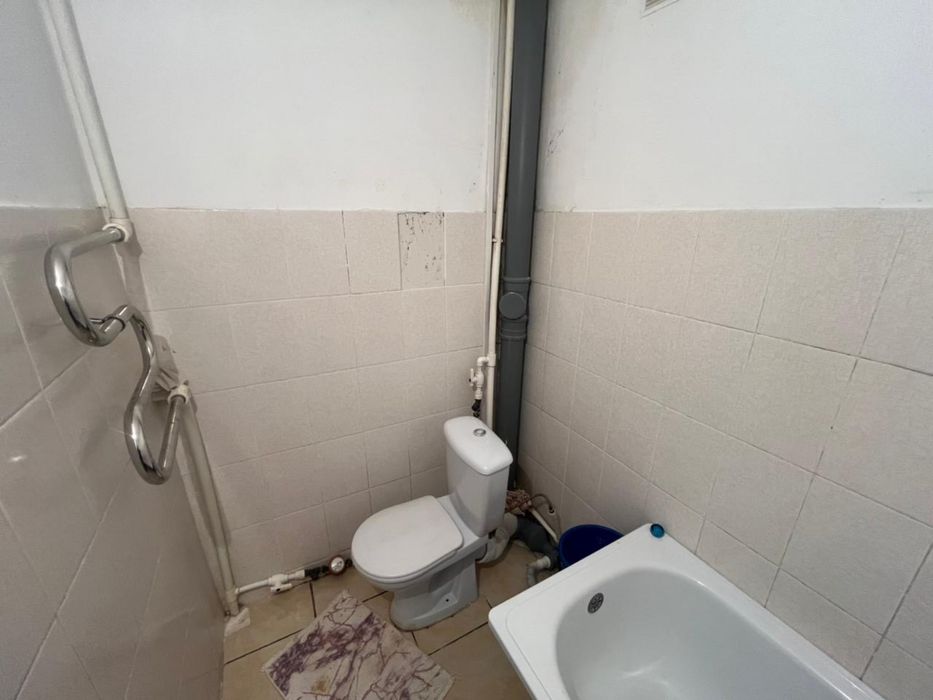 Продаю 2 х комнат квартира