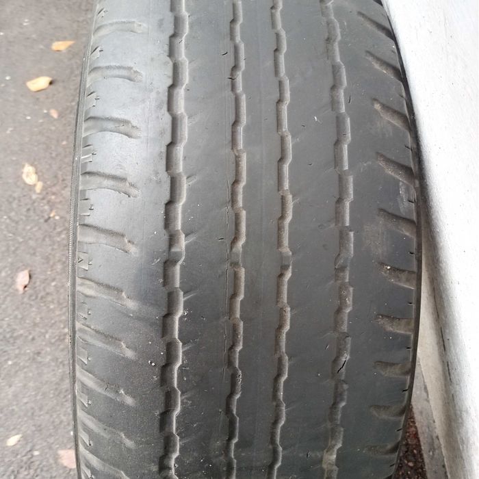 Продам Б/у Резину