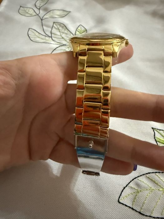 Дамски часовник Guess