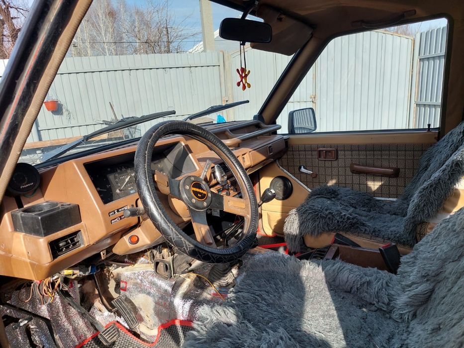 Срочно продам машину