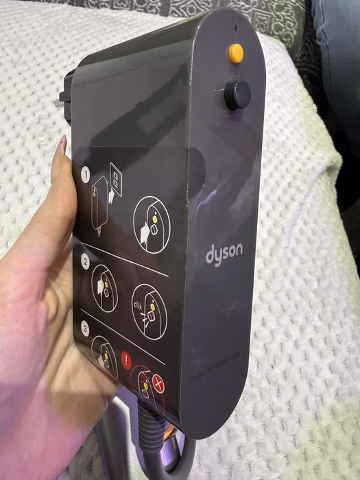 Dyson airstraight  HT01