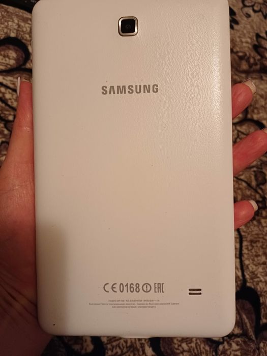 Планшет SM - T235