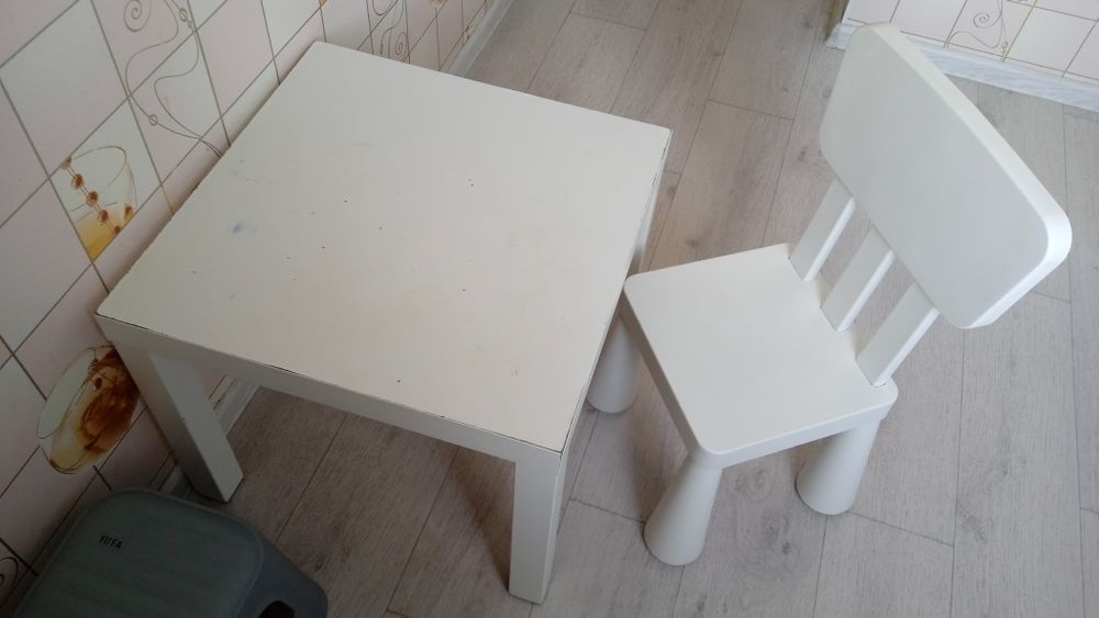 Столик и стул икея