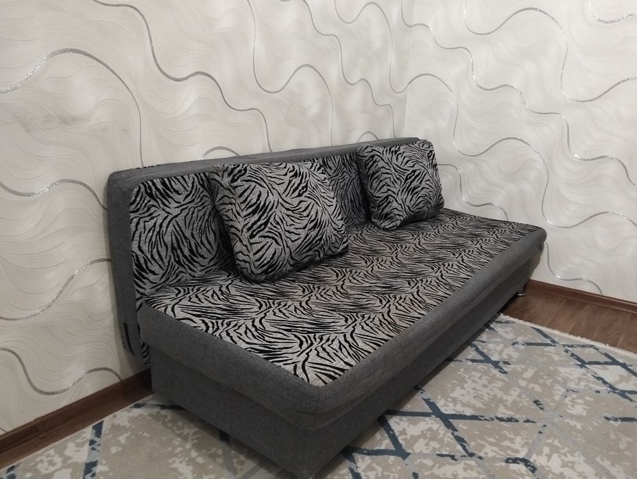 Продается диван.