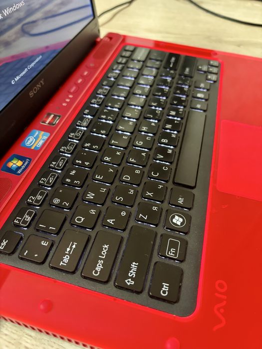 Sony VAIO лаптоп ноутбук