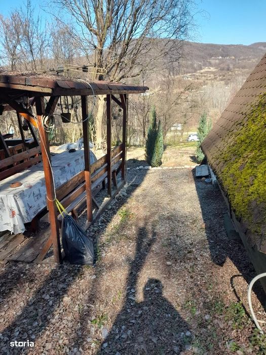 Vanzare cabana+ teren intravilan 1050mp, casa de vacanta/locuinta