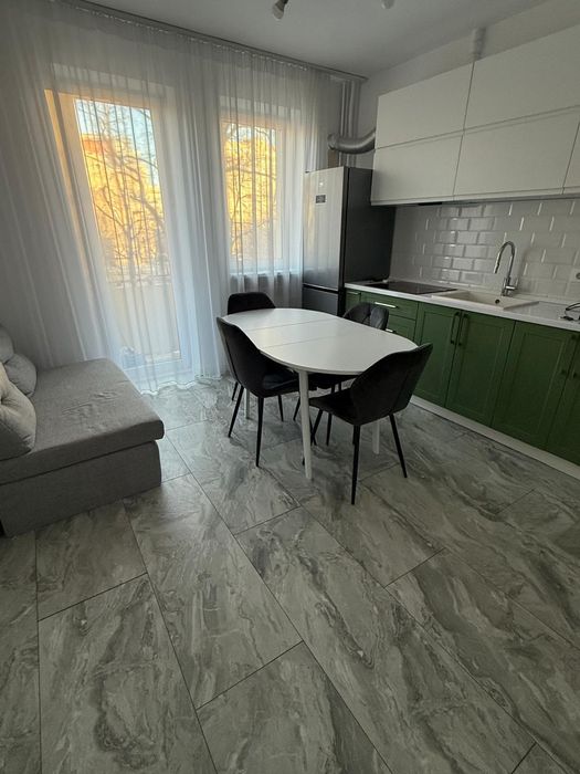 Închiriez garsoniera  zonă centrala