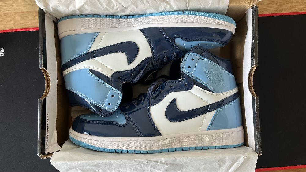 NIKE air jordan 1 og patent blue