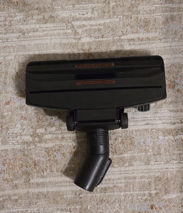 Прахосмукачка KARCHER DS 6 с воден филтър