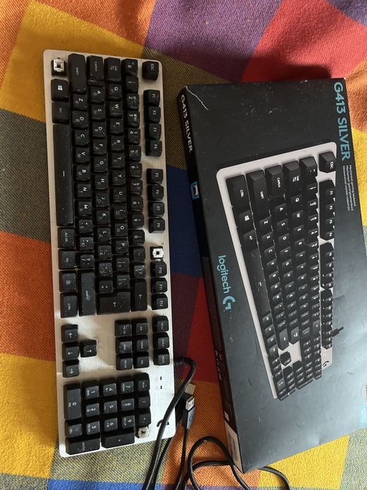 Продам клавиатуру logitech